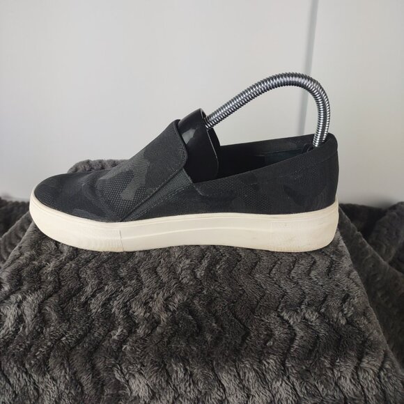 Vince Camuto VP-KORLI2 Dark Gray Camo Slip On Sneakers Casual Shoes 7M - Picture 7 of 11